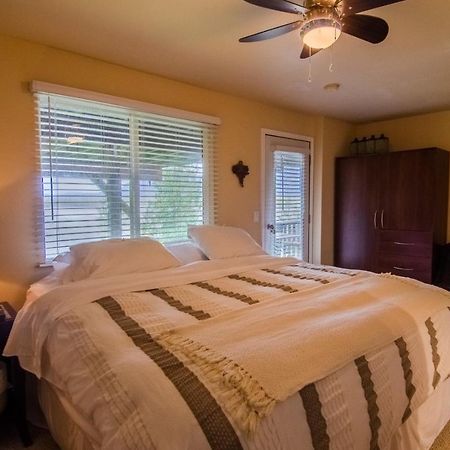 צ'יליוואק The Fraser River'S Edge B&B Lodge מראה חיצוני תמונה