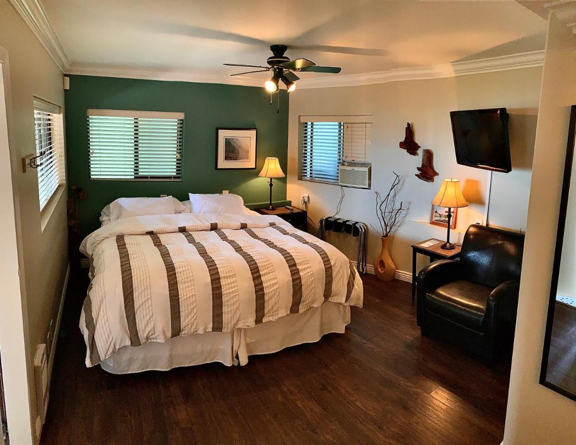 צ'יליוואק The Fraser River'S Edge B&B Lodge מראה חיצוני תמונה