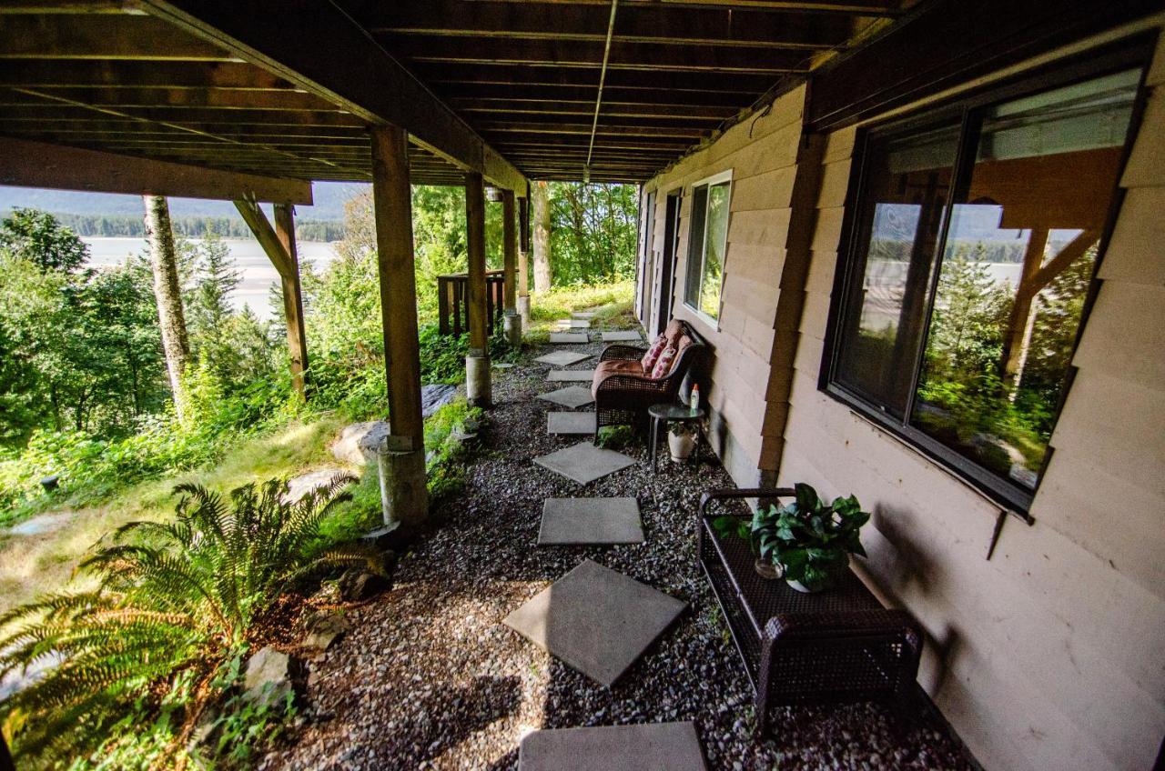 צ'יליוואק The Fraser River'S Edge B&B Lodge מראה חיצוני תמונה