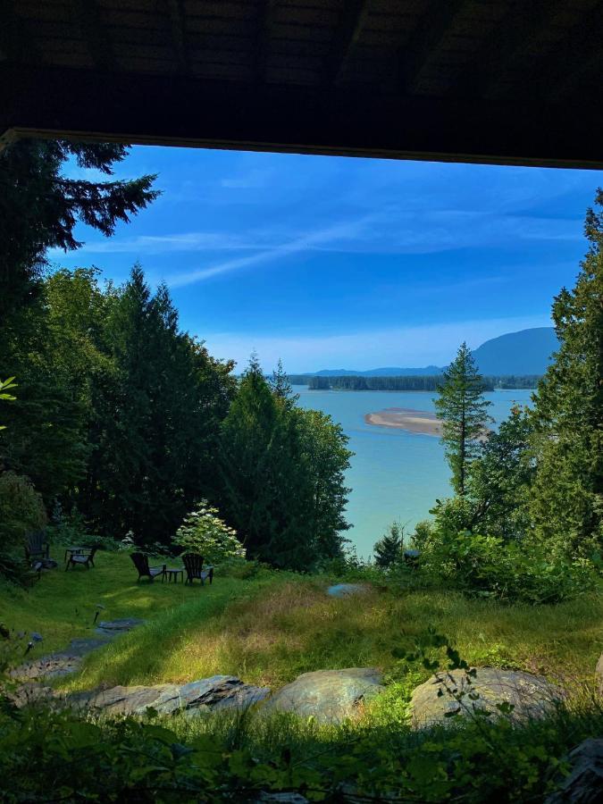 צ'יליוואק The Fraser River'S Edge B&B Lodge מראה חיצוני תמונה