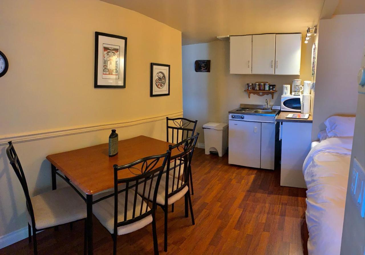 צ'יליוואק The Fraser River'S Edge B&B Lodge מראה חיצוני תמונה