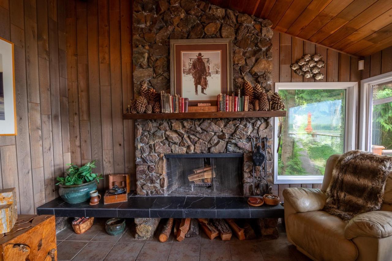 צ'יליוואק The Fraser River'S Edge B&B Lodge מראה חיצוני תמונה