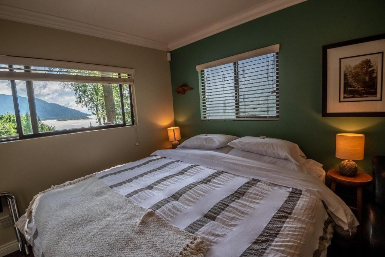 צ'יליוואק The Fraser River'S Edge B&B Lodge מראה חיצוני תמונה